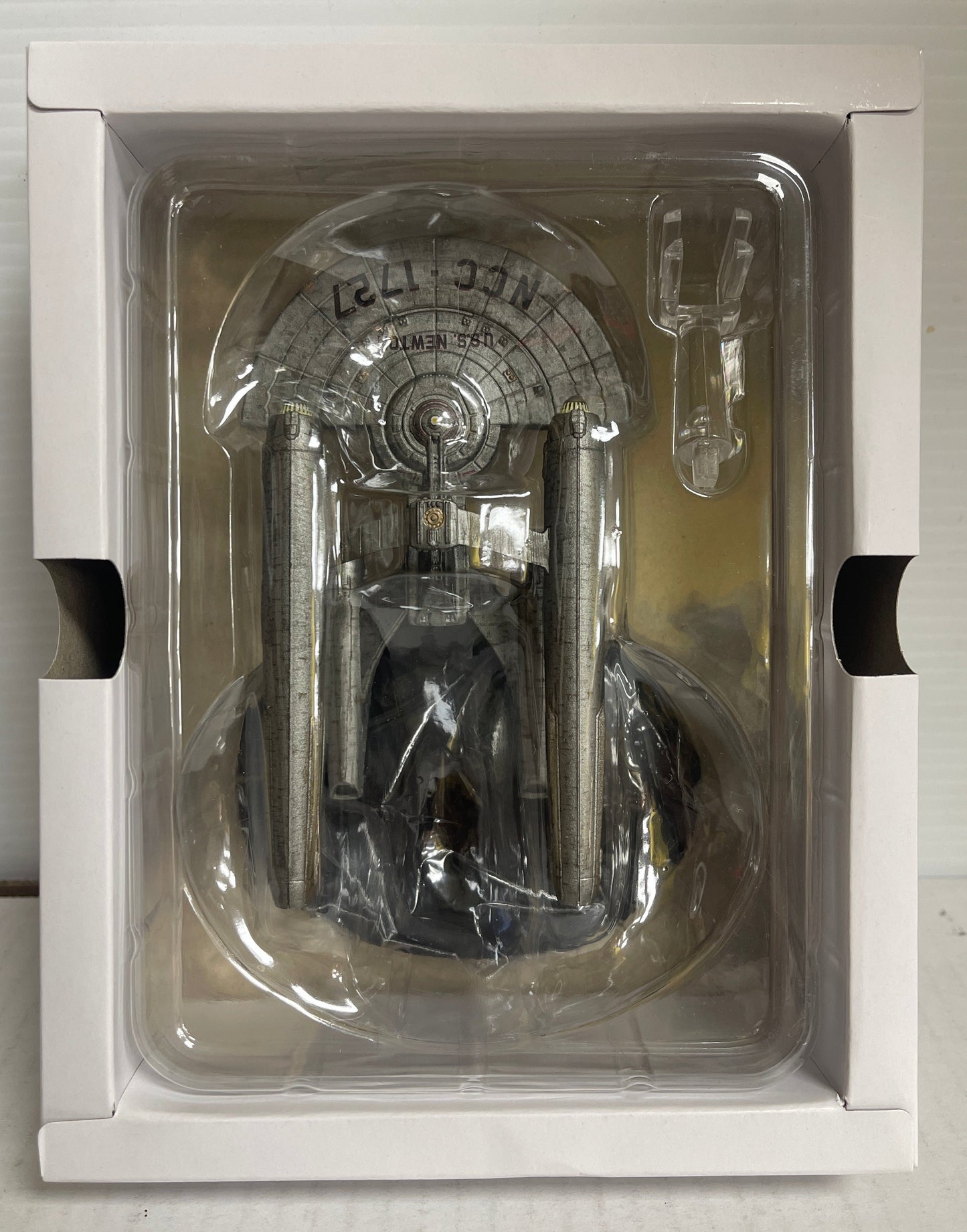 Eaglemoss Star Trek USS NEWTON NCC-1727