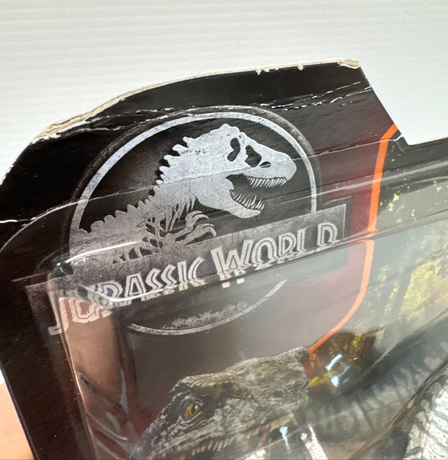 Jurassic World Dino Escape - HERRERASAURUS