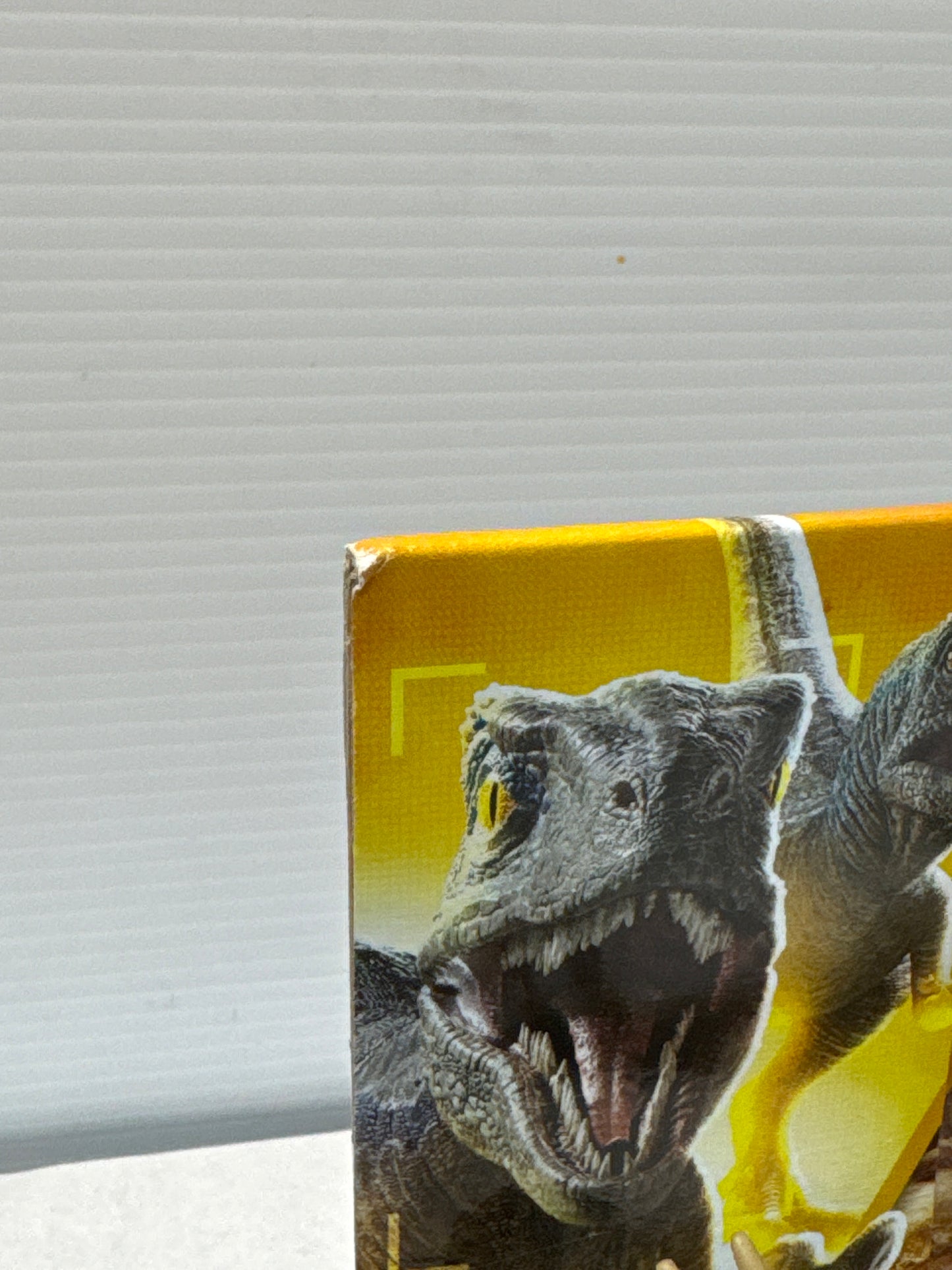 Jurassic World Dino Trackers Strike Attack Gigantspinosaurus Dinosaur