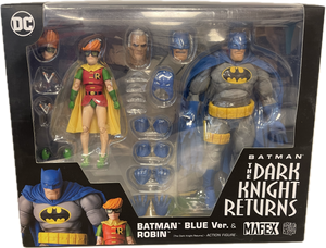 Mafex The Dark Knight Returns Batman Blue Ver. & Robin 139