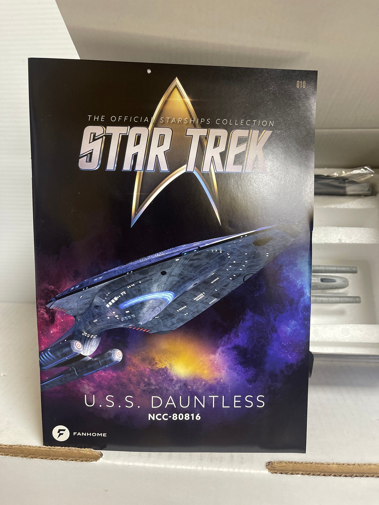 Fanhome Start Trek Starships USS Dauntless (NCC-80816)