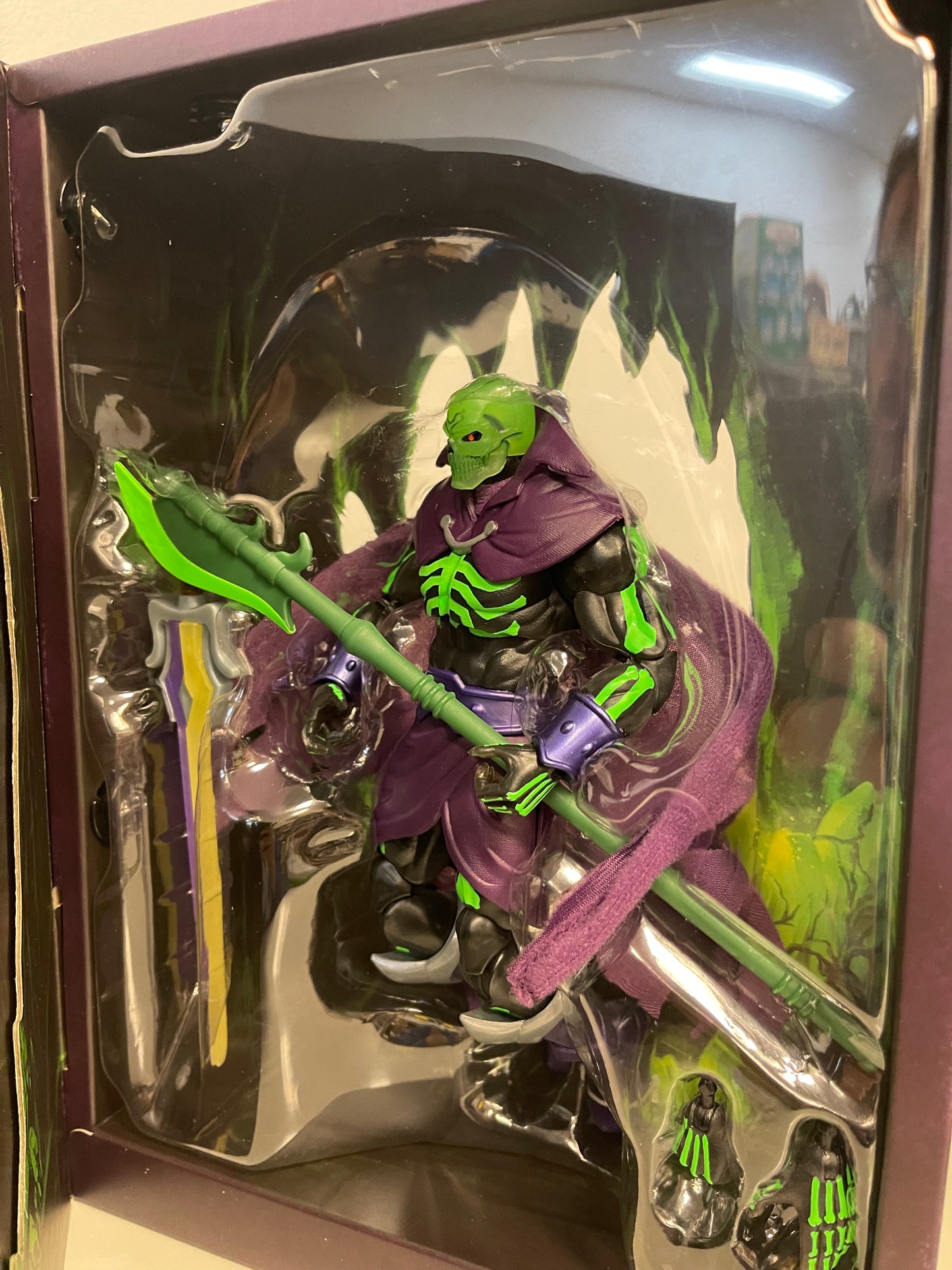 Adult Collector Masters Of The Universe Revelation Scareglow