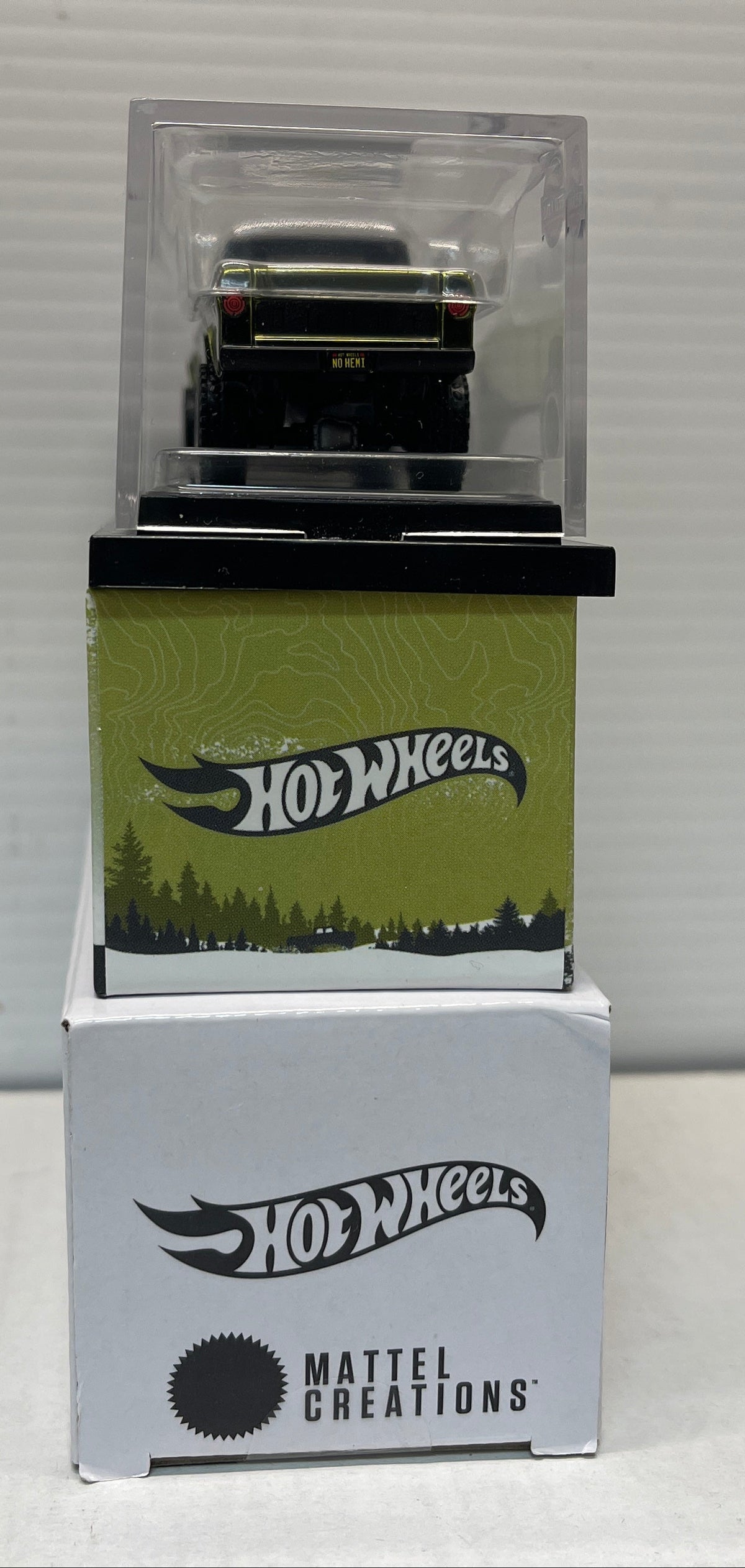 Hot Wheels RLC '64 DODGE POWER WAGON TRUCK Acrylic display *OLIVE* Exclusive