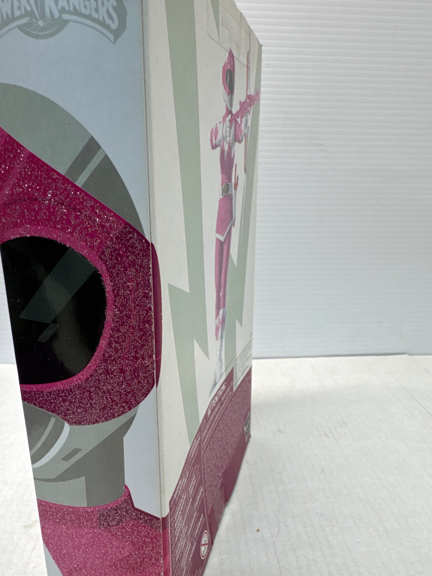 Hasbro Mighty Morphin Power Rangers Metallic Pink Ranger - NIB