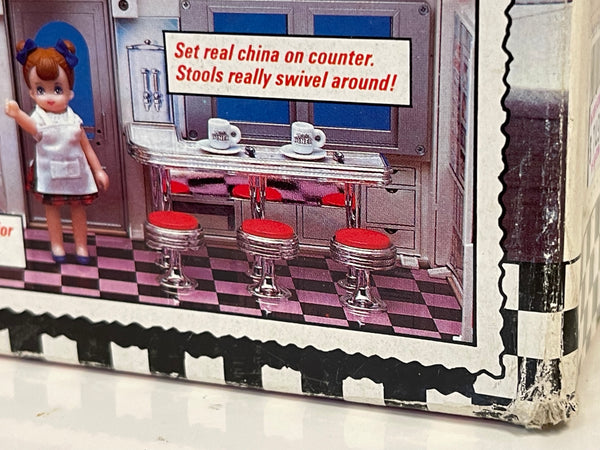 Dixie's Diner Drive-In Playset