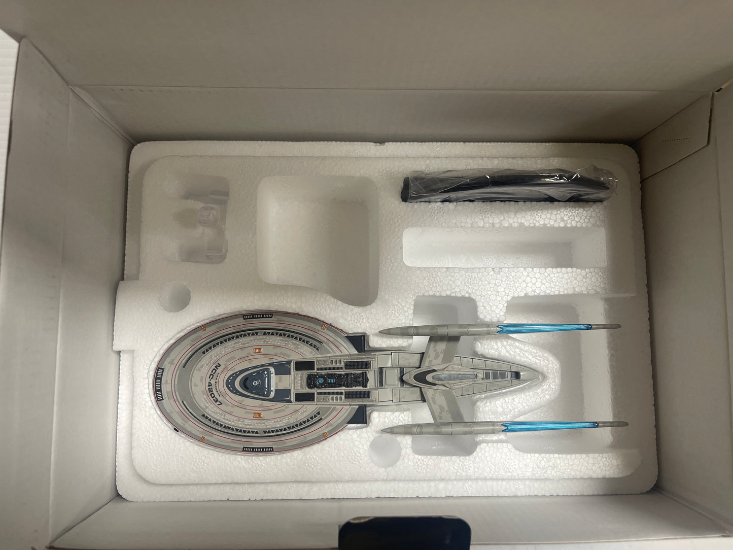 Fanhome USS Excelsior II – Star Trek: Picard Starship Model