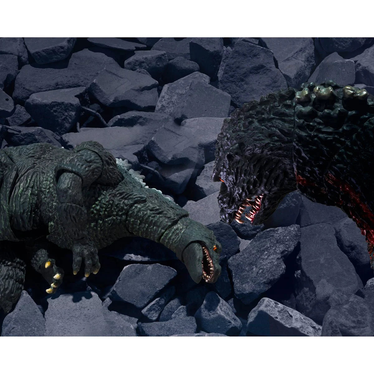 Godzilla vs. Destoroyah Godzilla Jr. and Destoroyah Evolution Set S.H.MonsterArts Action Figure