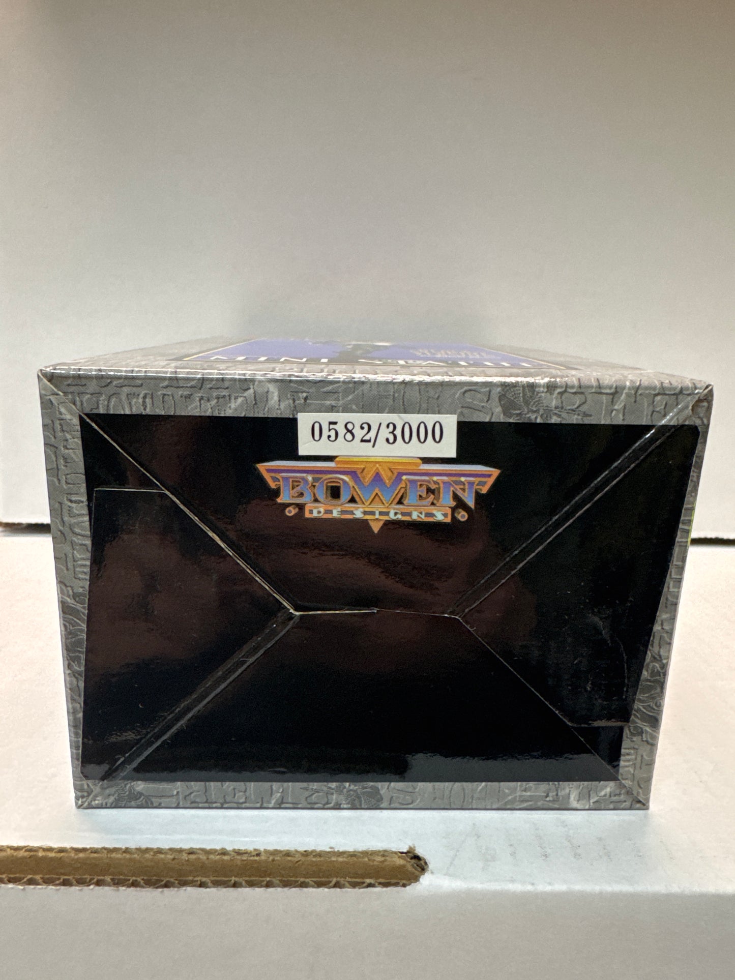 The Amazing Spider-Man Black Symbiote Version Mini Statue - 0582/5000 - NSIB