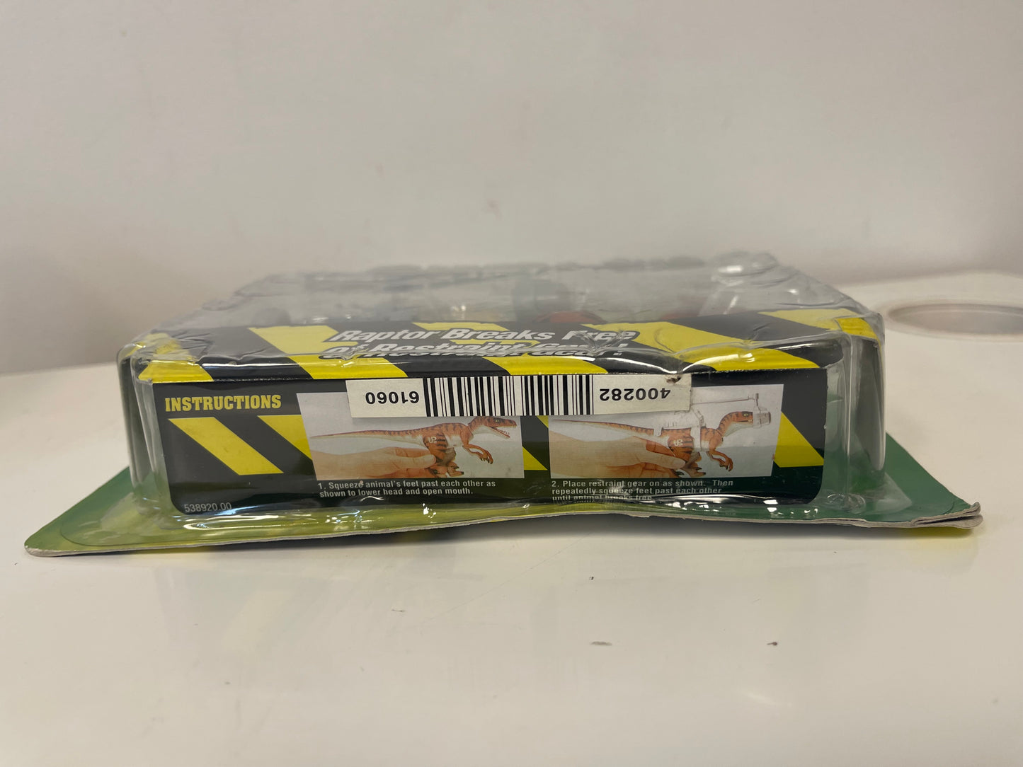 The Lost World Jurassic Park Green Eye Variant Velociraptor