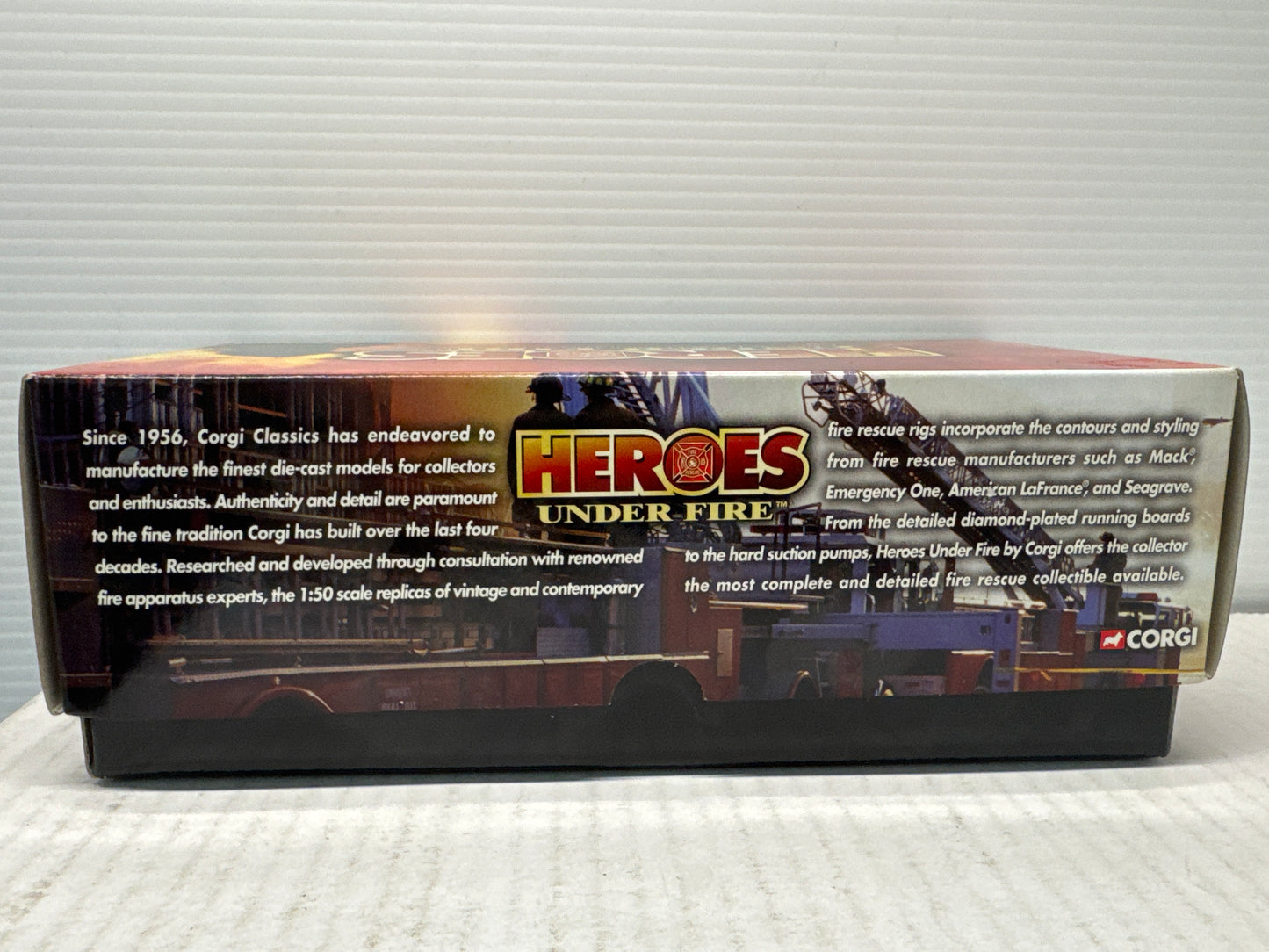 Corgi Heroes Under Fire Seagrave 70th Anniversary Open Cab Diecast Vehicle 2002