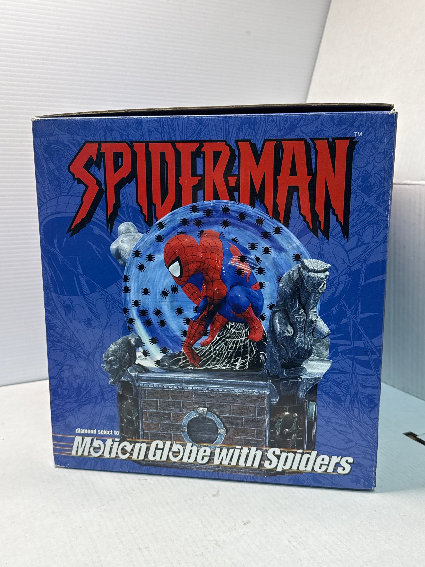 SPIDER-MAN- Motion Globe Diamond Select 2002 Limited To 2500