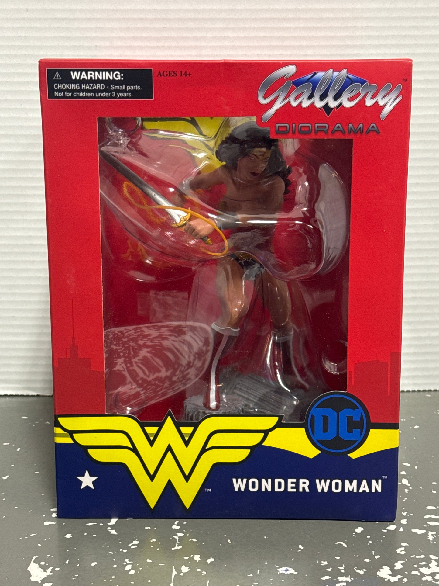 DC Comics Gallery Diorama Wonder Woman