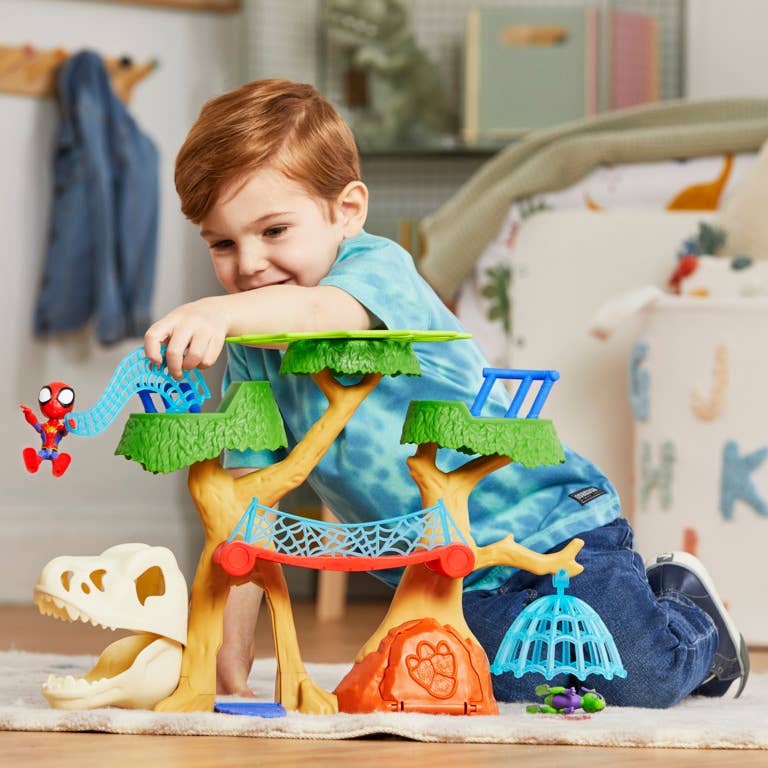 Marvel Spidey and His Amazing Friends Dino-Webs Treehouse