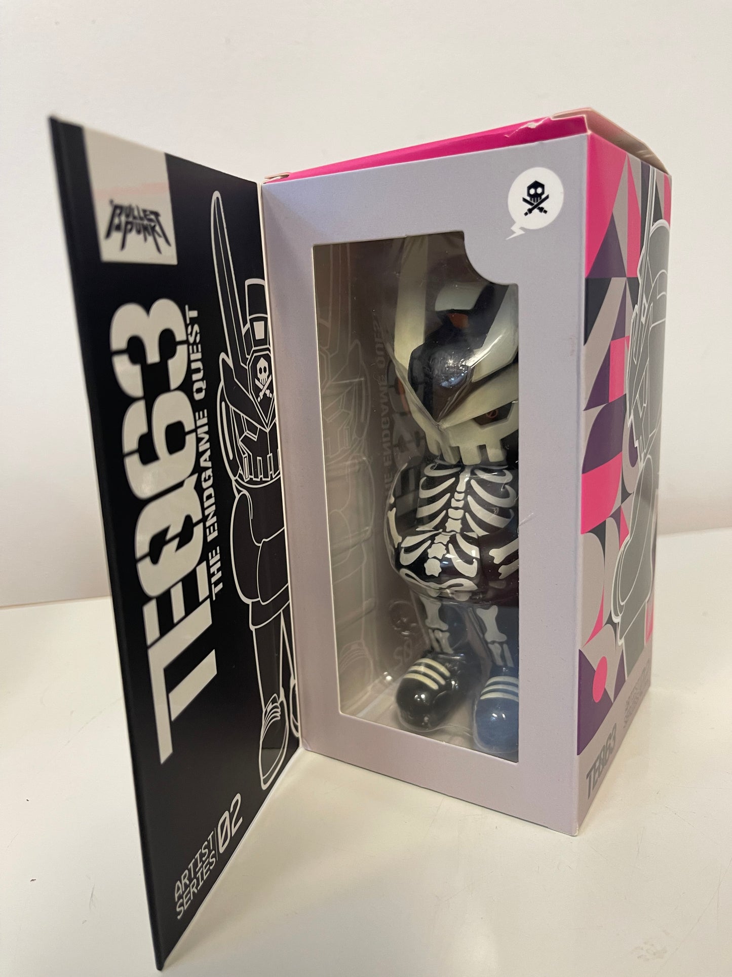 Quiccs X TE063 Artist Series 02 Bullet Punk Skeleton