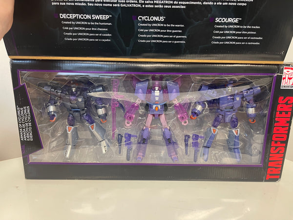 Transformers Generations Armada Of Cyclonus 3-Figure Set