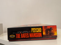 Psycho The Bates Mansion Plastic Assembly Kit w/ LED Lights