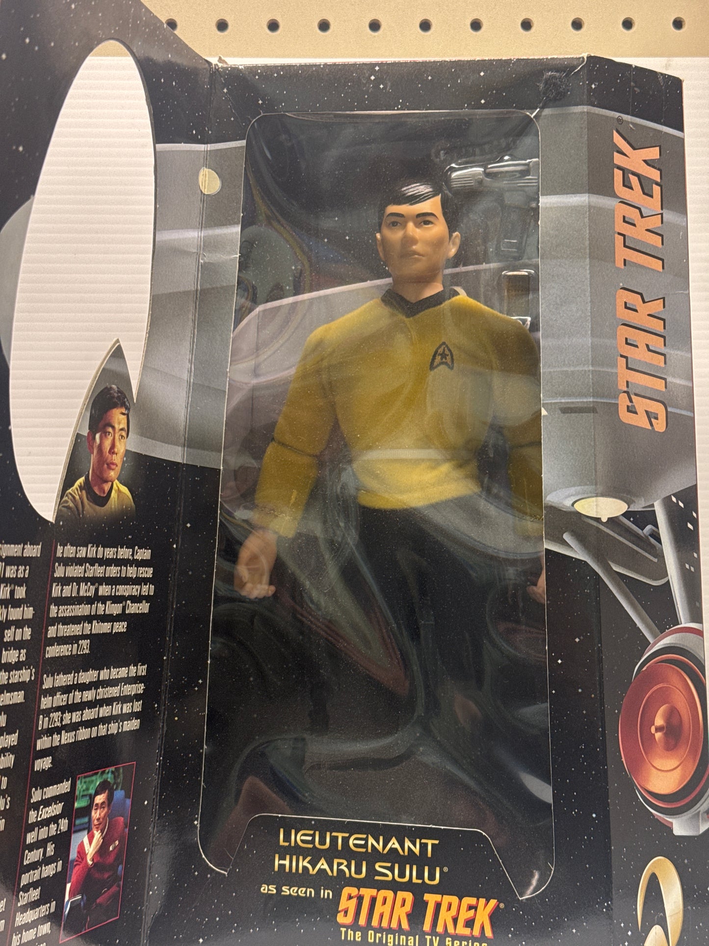 Star Trek Lieutenant Hikaru Sulu 12" Action Figure Original TV Series 1999