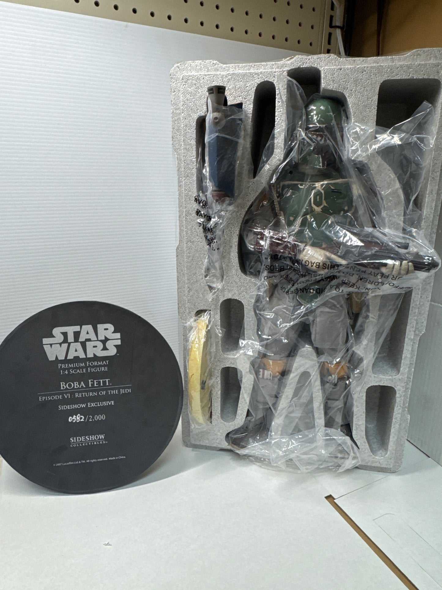 Sideshow Collectibles Exclusive BOBA FETT Premium Format Figure #0582/2000