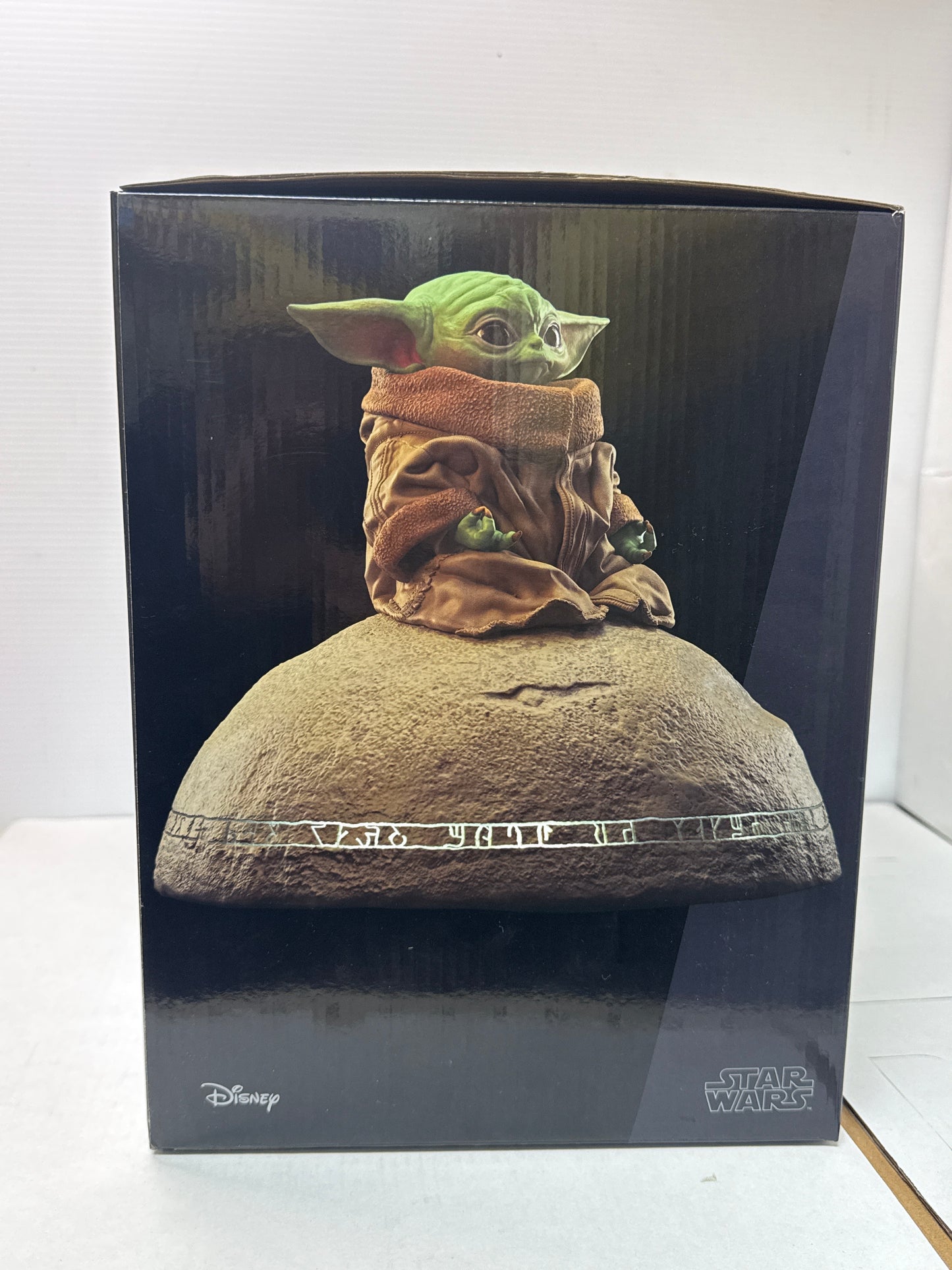 Star Wars The Mandalorian Milestones Seeing Stone Grogu Statue 217/1000