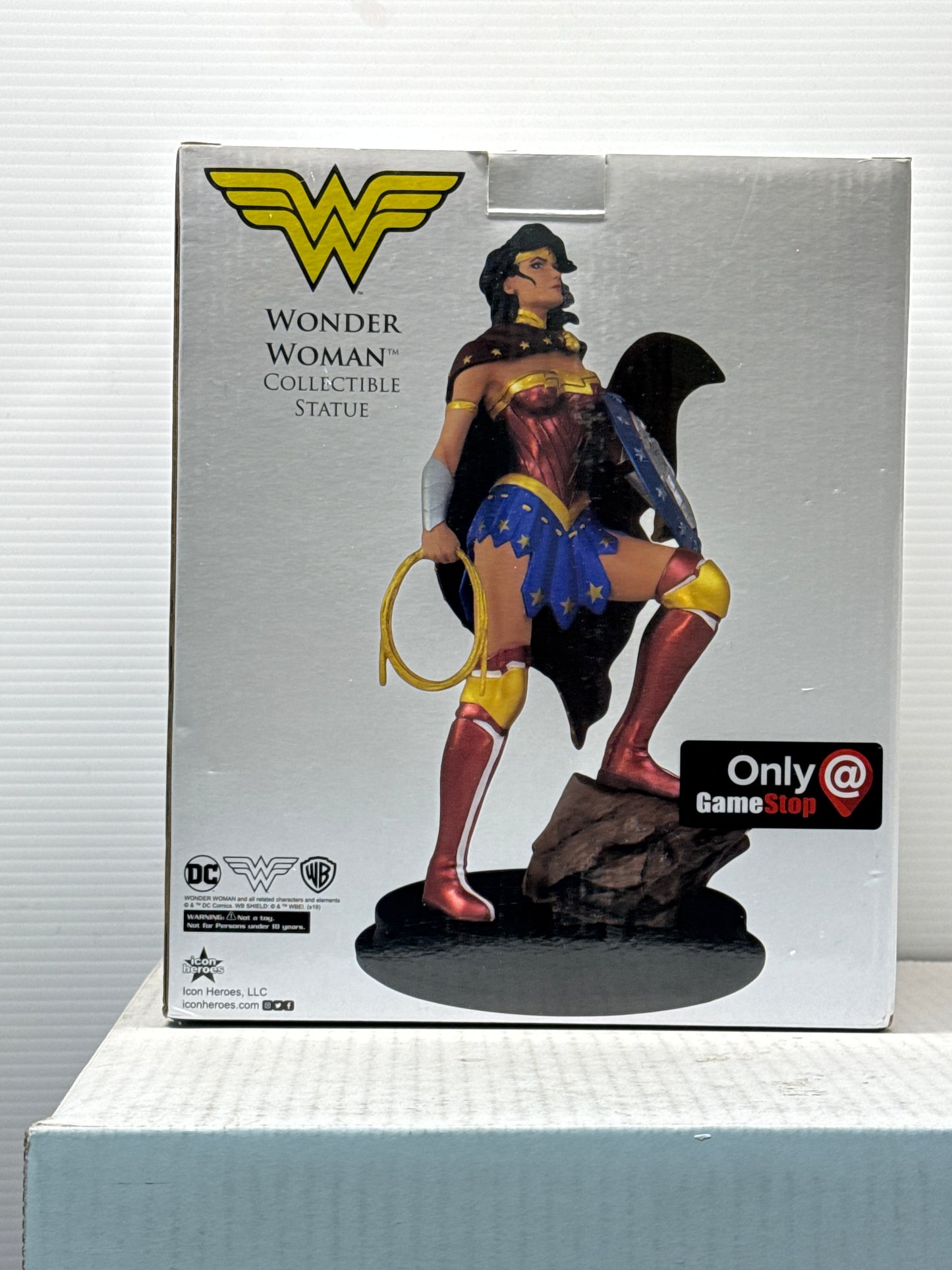 Wonder Woman Collectible Statue Game Stop Exclusive 1946/5004