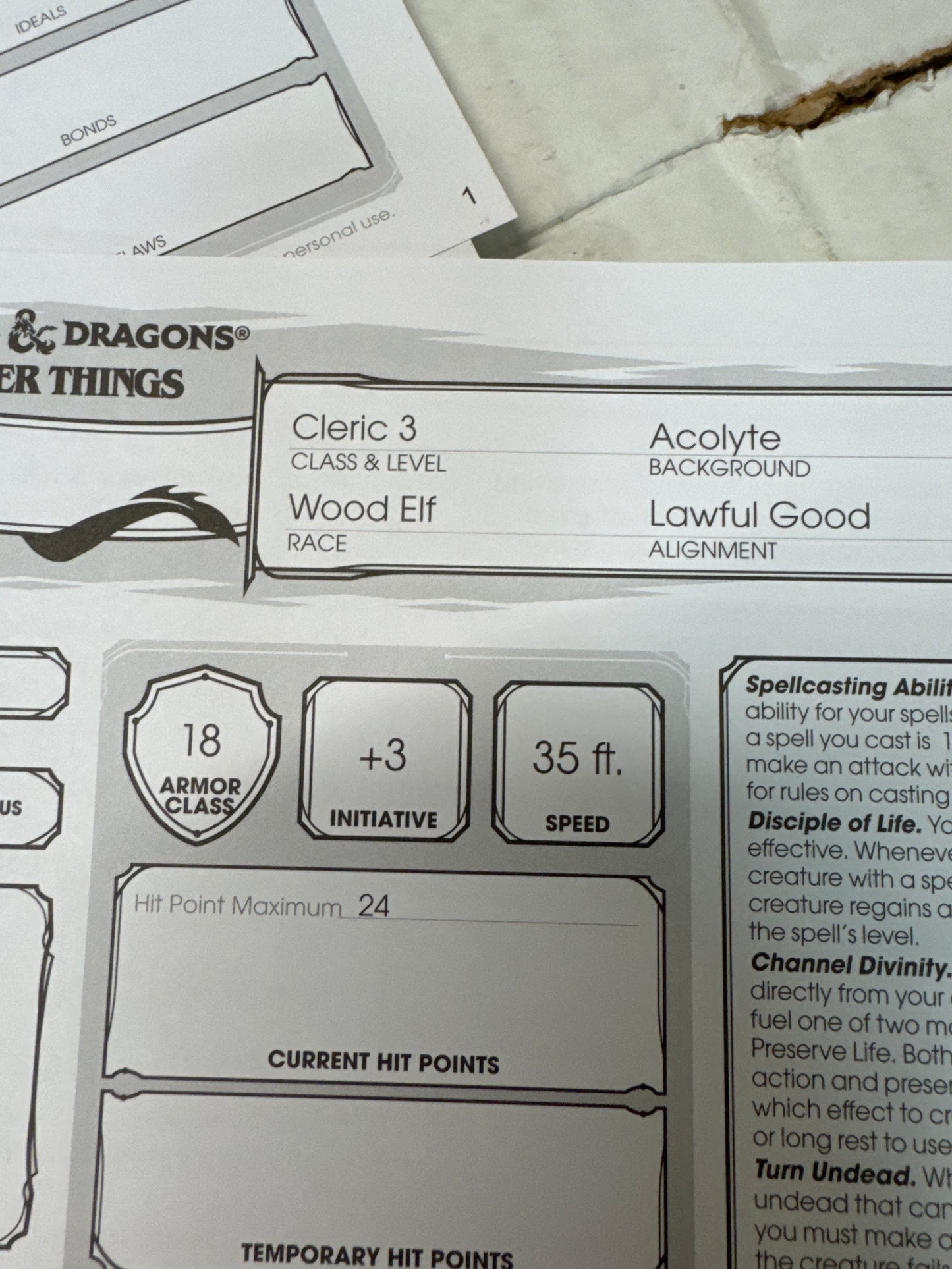 Hasbro Stranger Things Dungeons & Dragons Starter Set - Open Box Complete