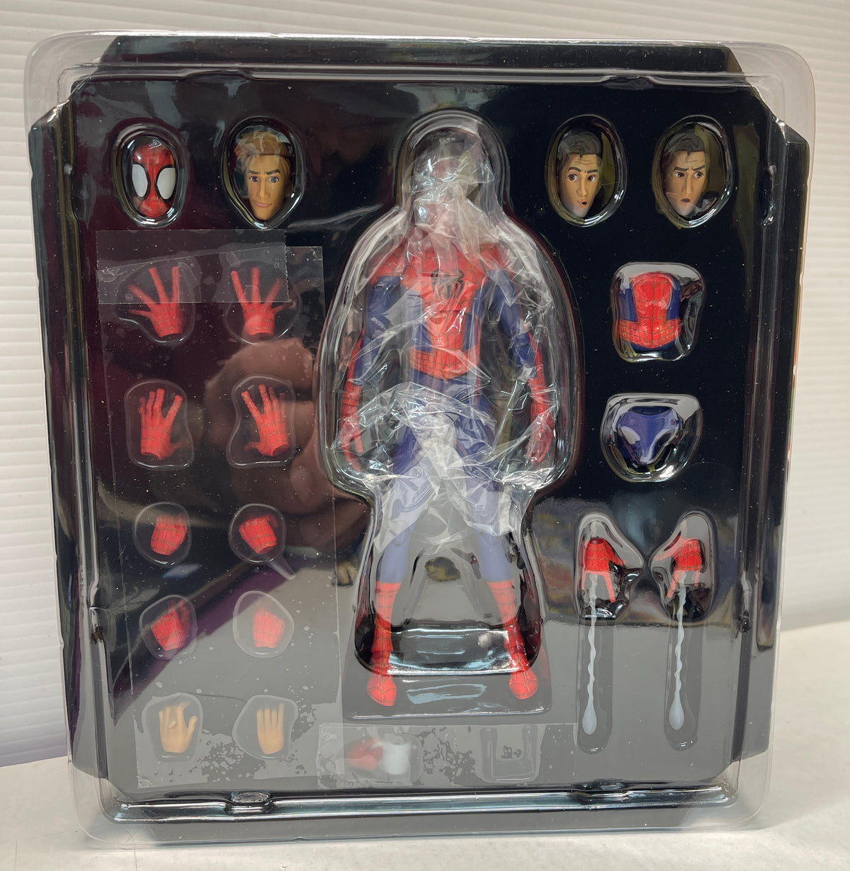 Sentinel SV Action Peter B Parker Spider-Man: Into The Spider-Verse