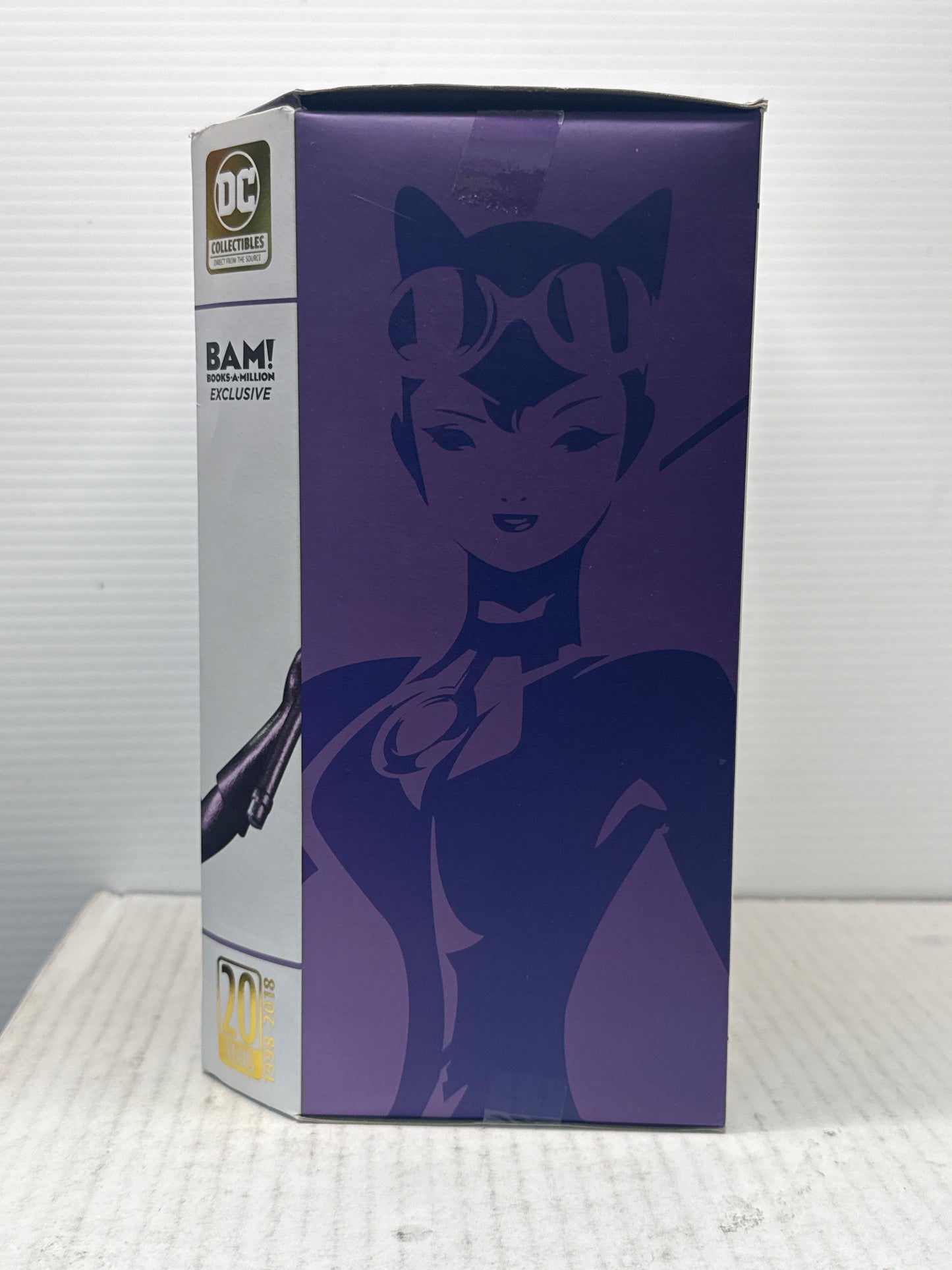 DC Artists Alley Catwoman Sho Murase Iridescent Variant BAM Exclusive Figure