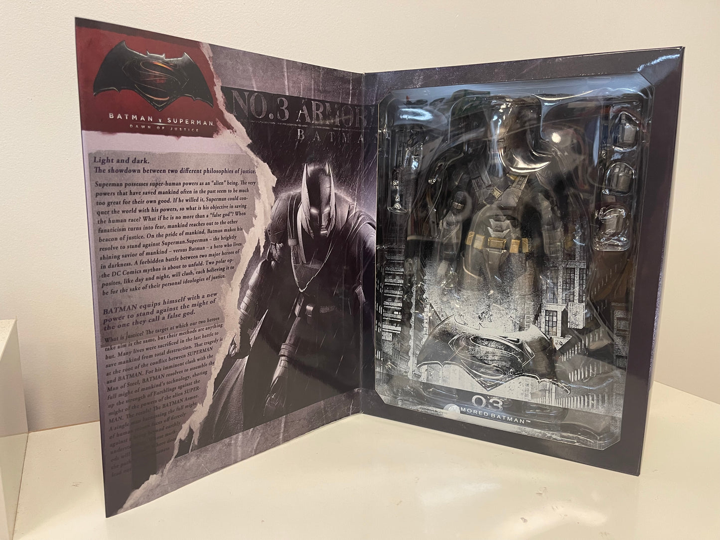 DC Comics Play Arts Batman v Superman Dawn Of Justice No. 3 Armored Batman