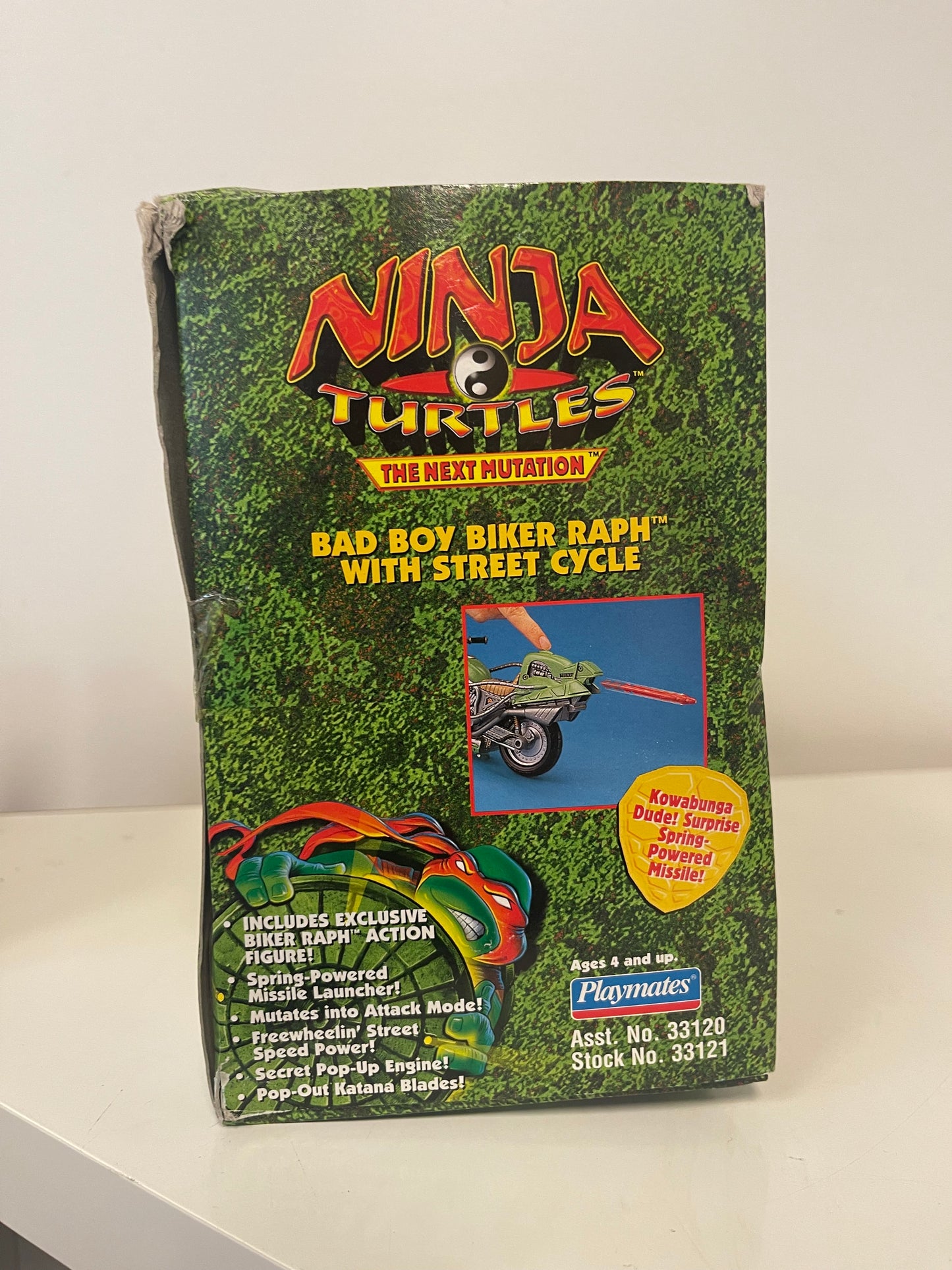 Mutant Ninja Turtles The Next Mutation Bad Boy Biker Raph w/ Street Cycle