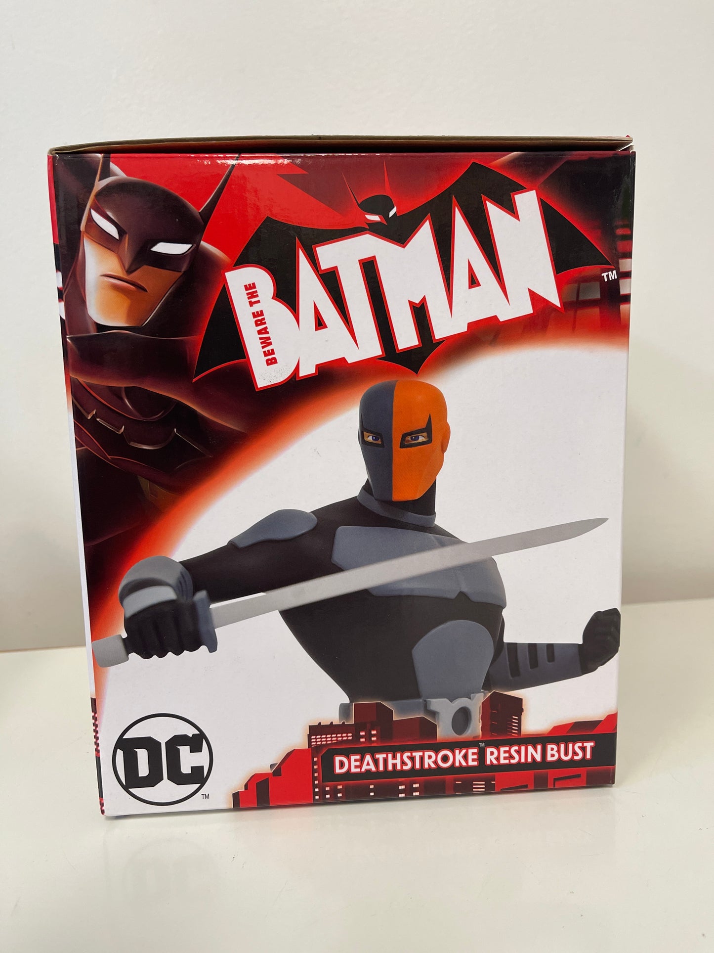 Batman: The Animated Series - Deathstroke - "Beware The Batman" Bust