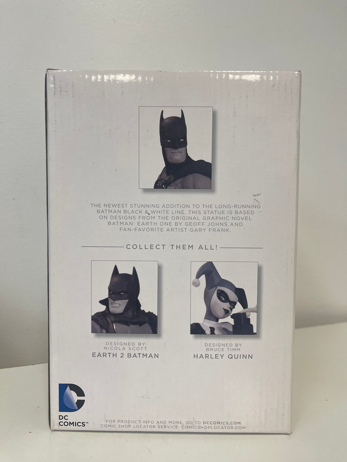 DC Collectibles Batman Black & White Gary Frank Earth One Statue – New in Box