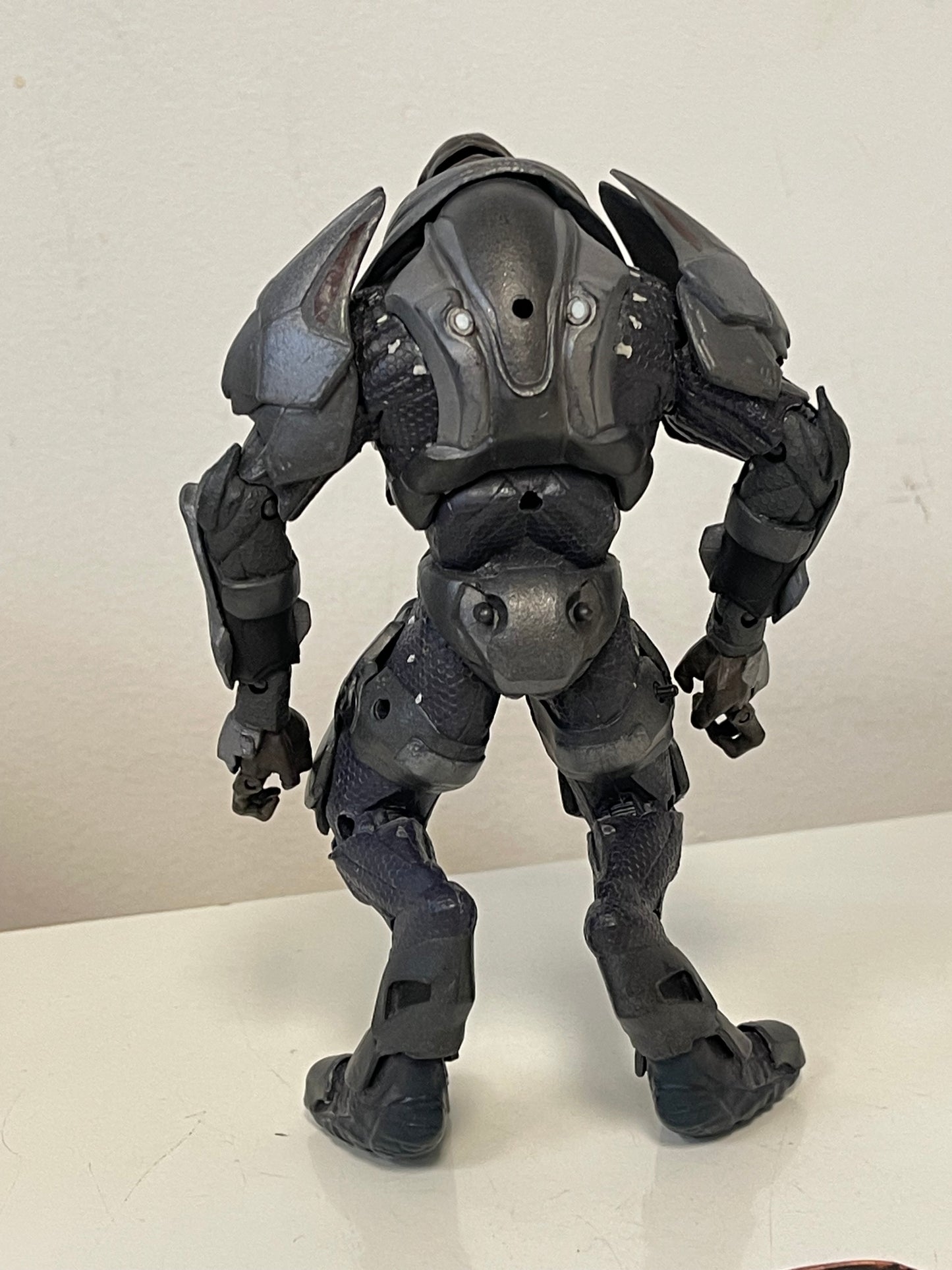 Halo Reach Covenant Gray Elite Ultra