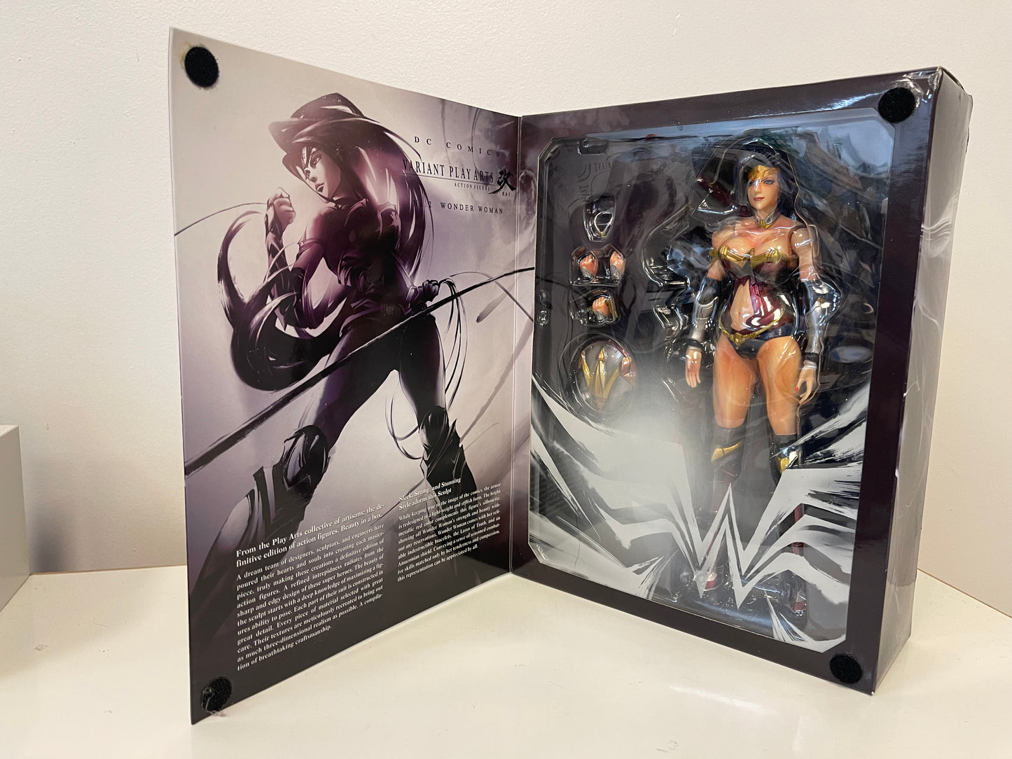DC Comics Variant Play Arts No. 2 Wonder Woman