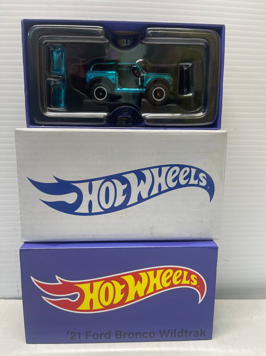 Hot Wheels RLC Redline Club Only blue ‘21 Ford Bronco Wildtrak Real Riders 1/64