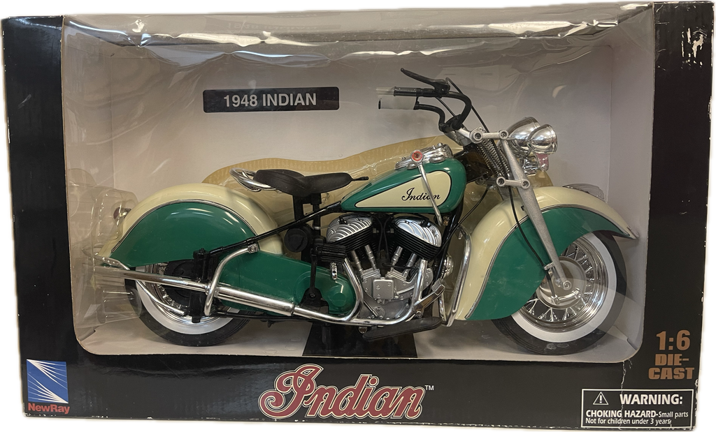NewRay 16 Scale DieCast Indian Motorcycle Big Ben's Comix Oasis