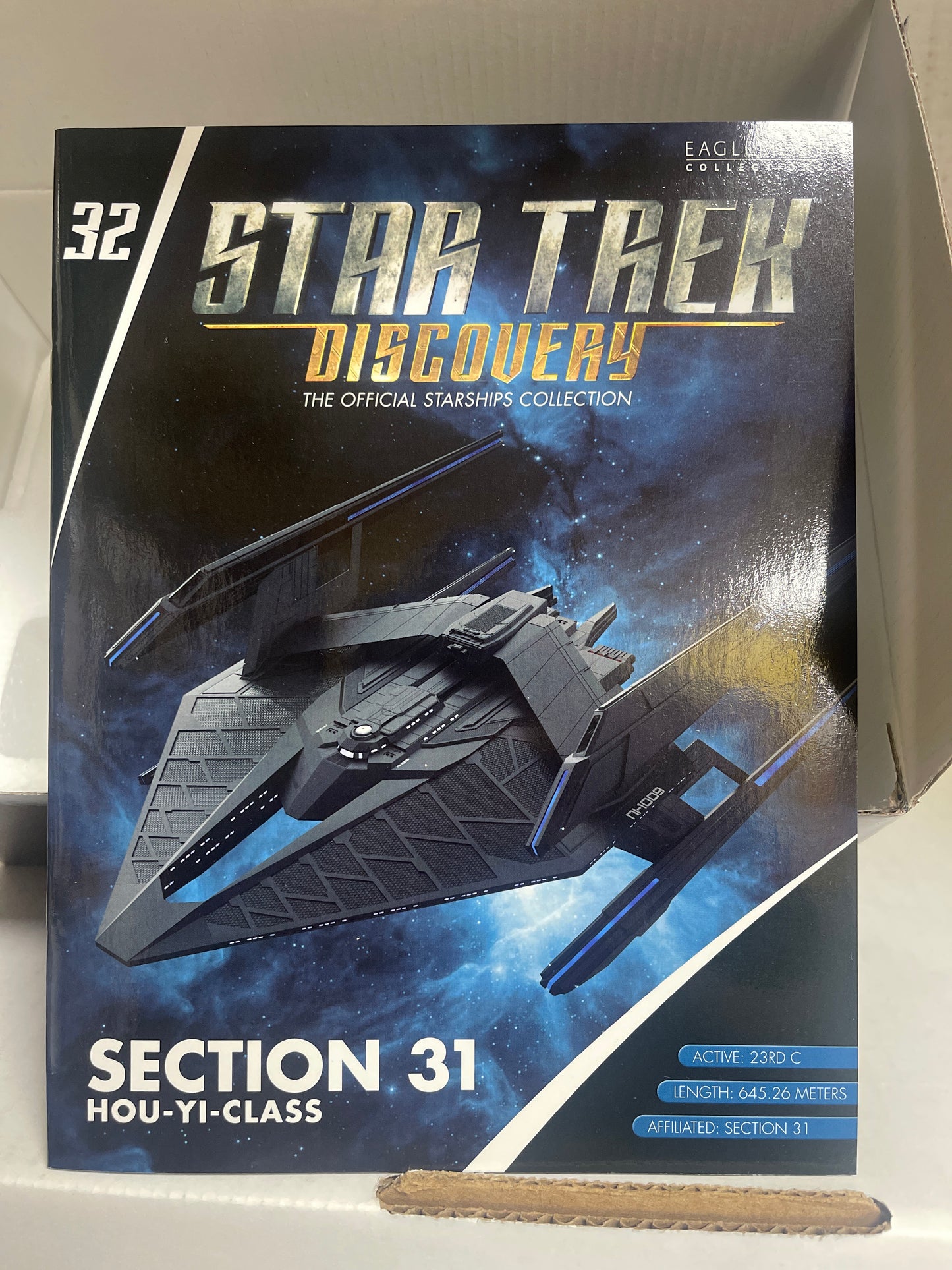 Eaglemoss Star Trek Discovery #32 "Section 31 Hou-Yi-Class" with box & magazine