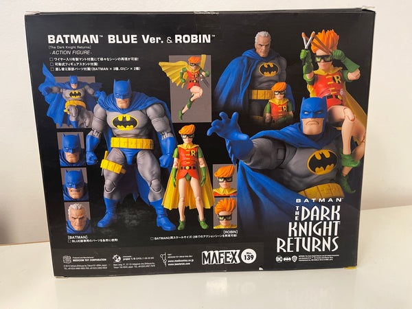 Mafex The Dark Knight Returns Batman Blue Ver. & Robin 139