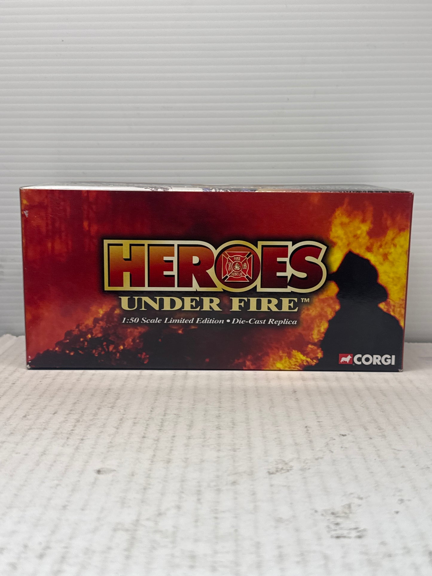 Corgi Heroes Under Fire Seagrave 70th Anniversary Open Cab Diecast Vehicle 2002