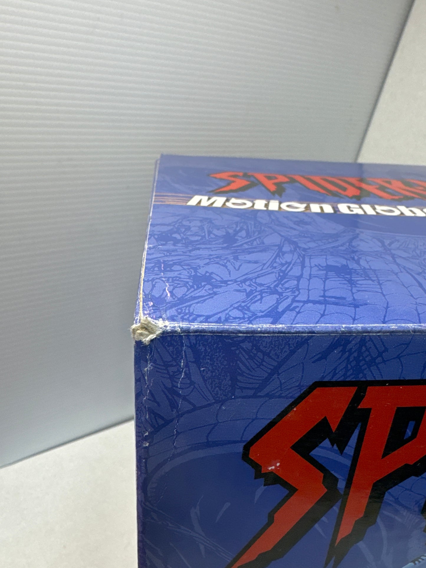 SPIDER-MAN- Motion Globe Diamond Select 2002 Limited To 2500