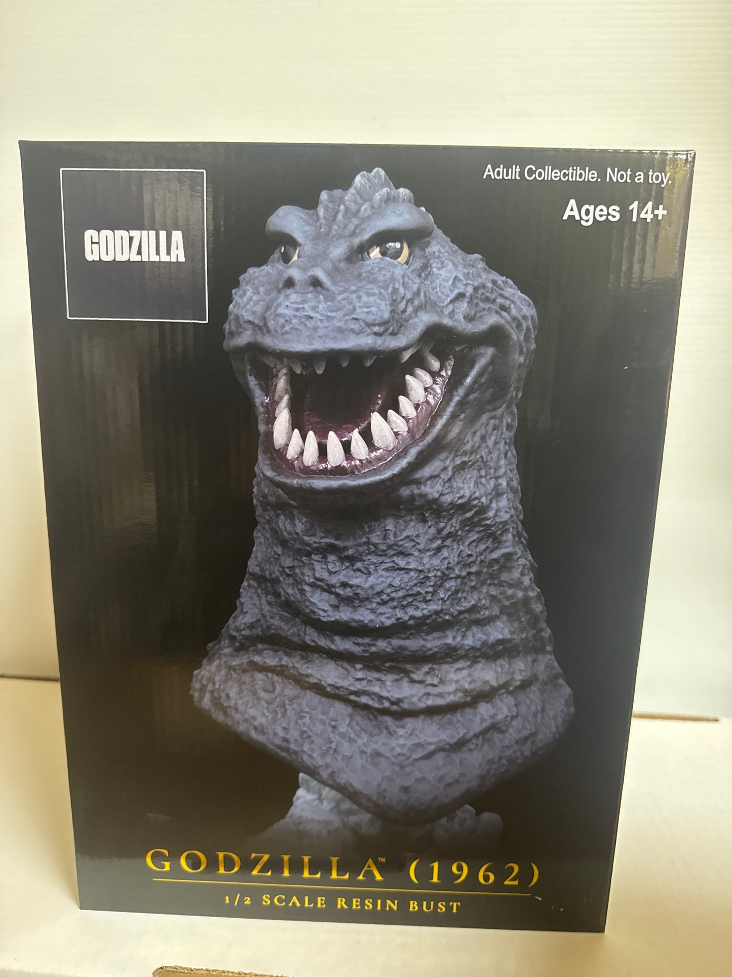 Godzilla 1962 Legends in 3D 1:2 Scale Resin Bust 0276/1000 - Diamond Select