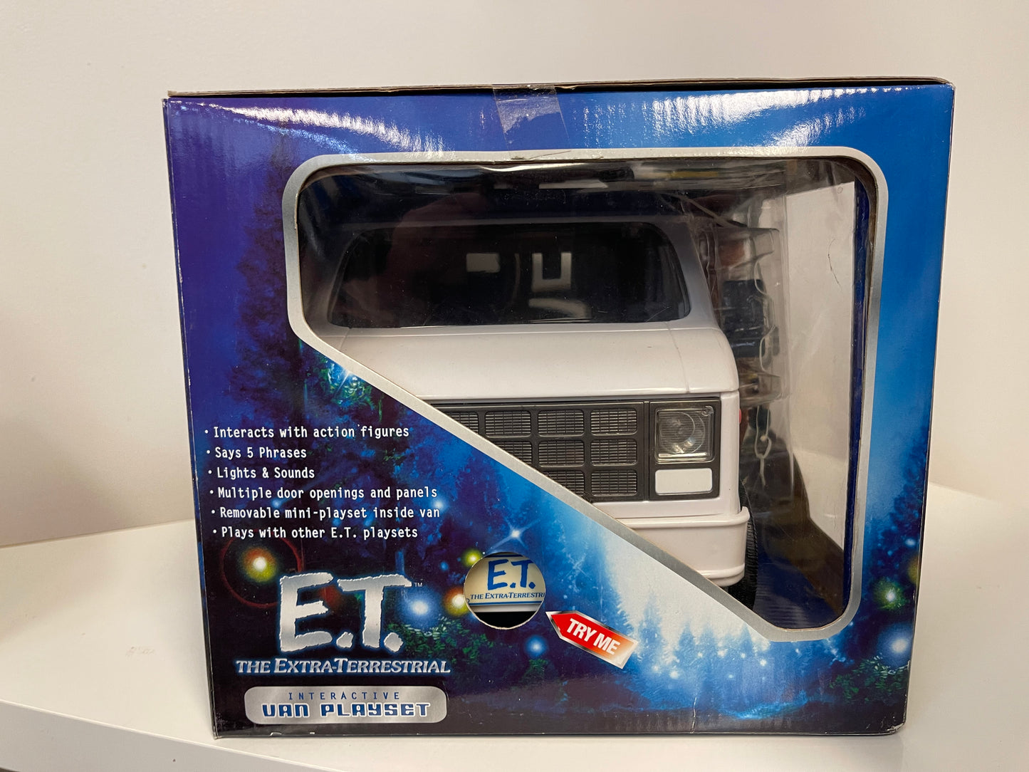 E.T. The Extra-Terrestrial Interactive Van Playset