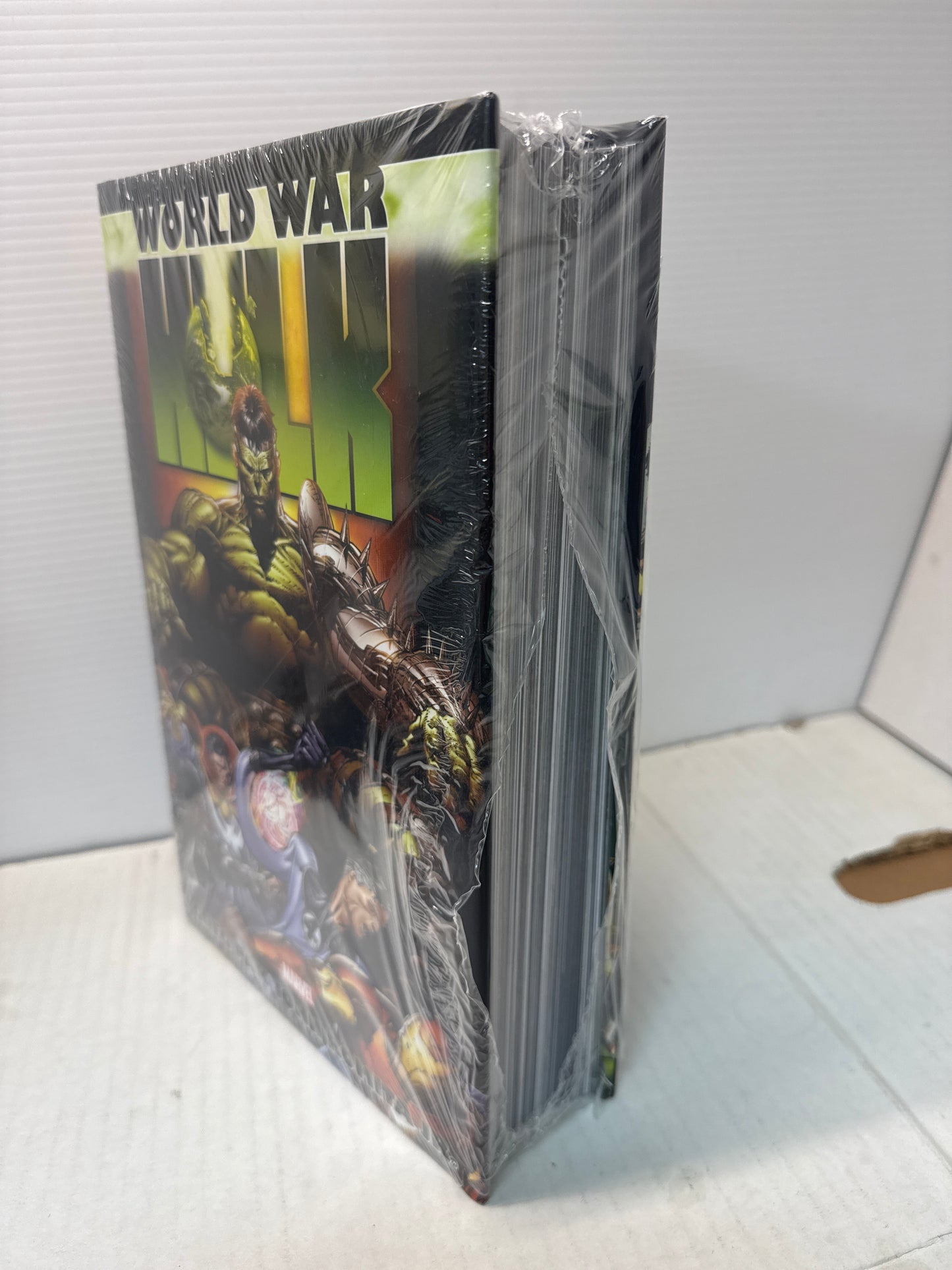 World War Hulk Omnibus Hardcover - Marvel Comics - Broken Seal