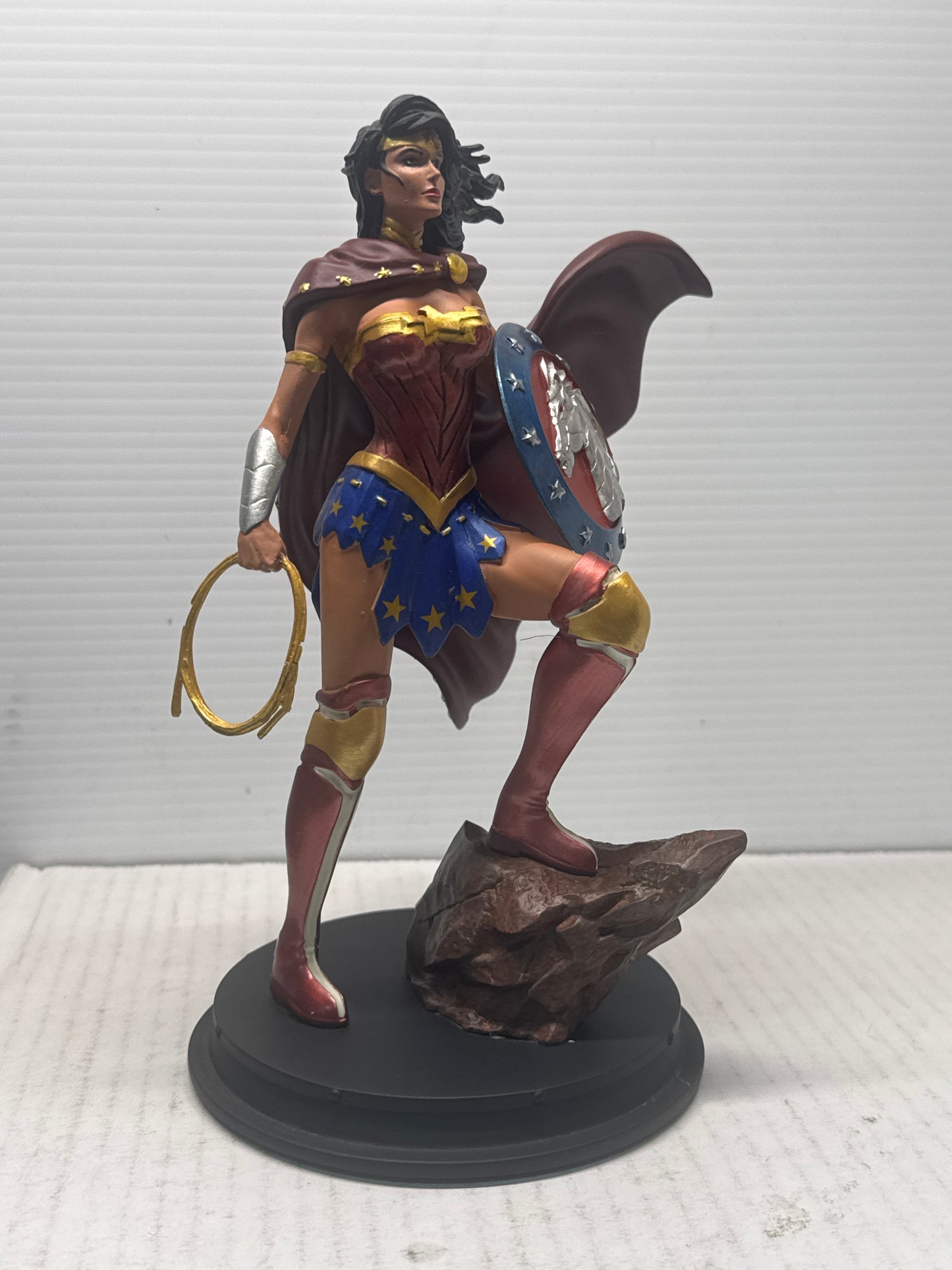 Wonder Woman Collectible Statue Game Stop Exclusive 1946/5004