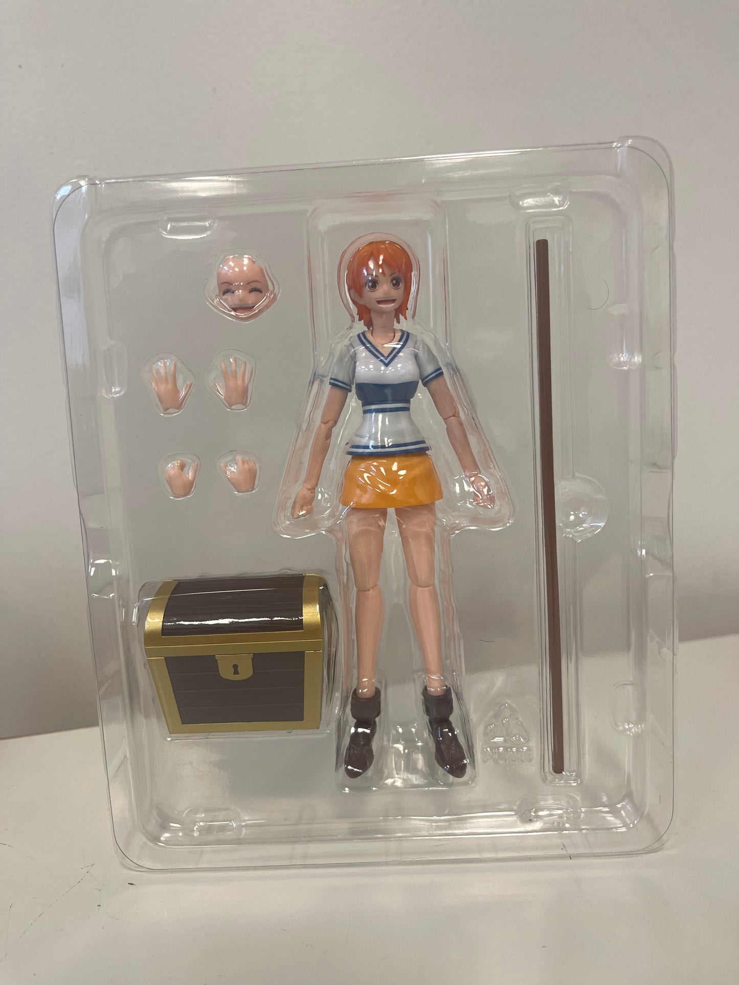 S.H.Figuarts Best Selection One Piece Nami Romance Dawn