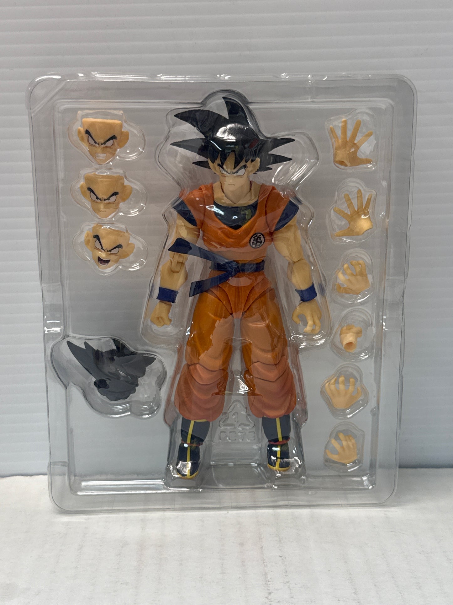 Son Goku The Lowest Born Saiyan - S.H.Figuarts - Open Box Complete - Dragonball Z Action Figure