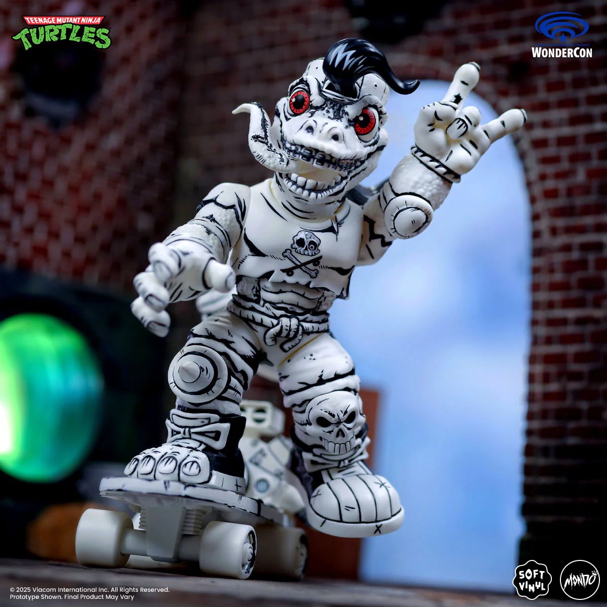 Teenage Mutant Ninja Turtles Mondo Gecko Mirage Variant Soft Vinyl Figure - WonderCon Exclusive