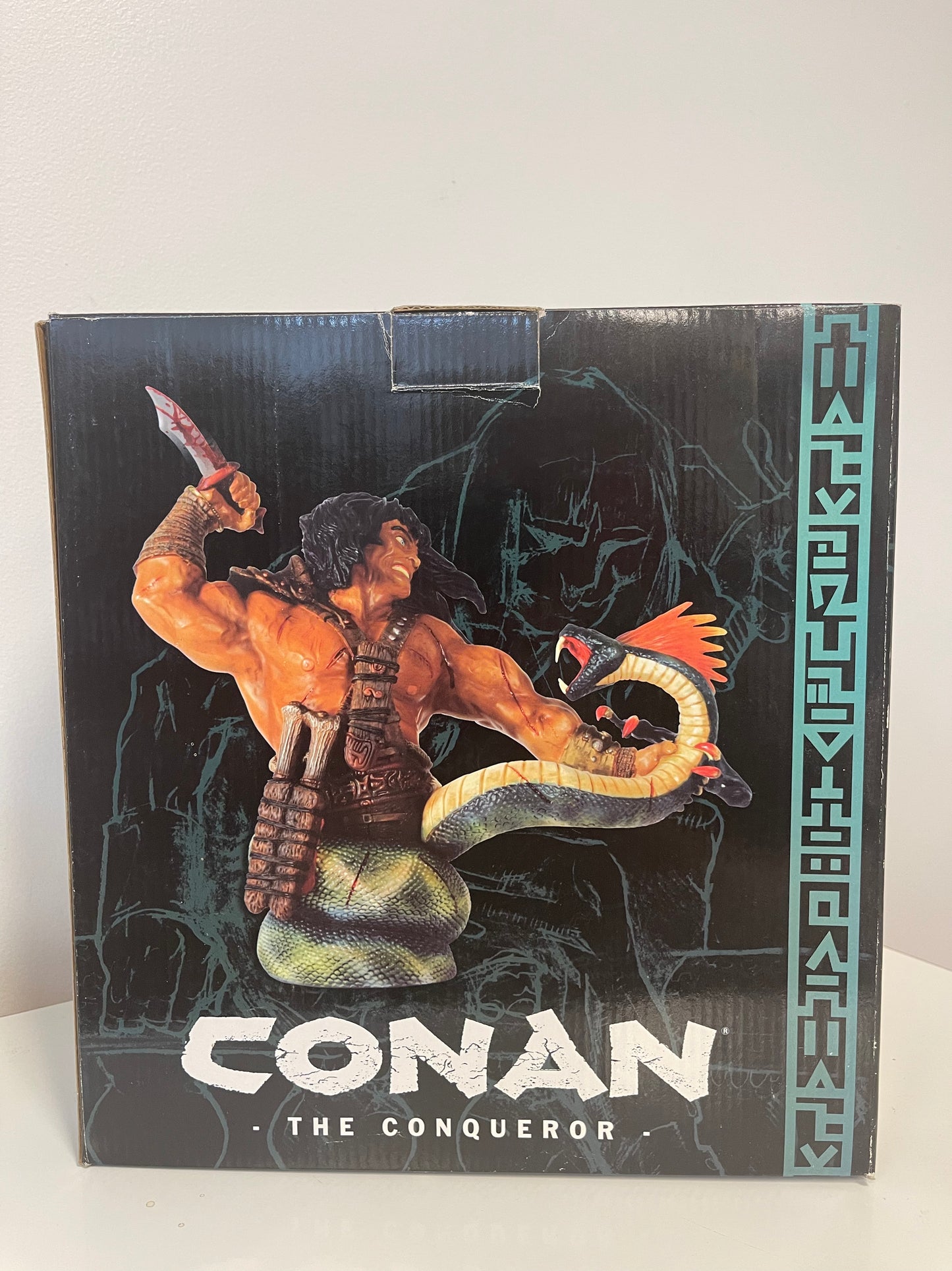 Dark Horse Deluxe Conan The Conqueror Statue Bust