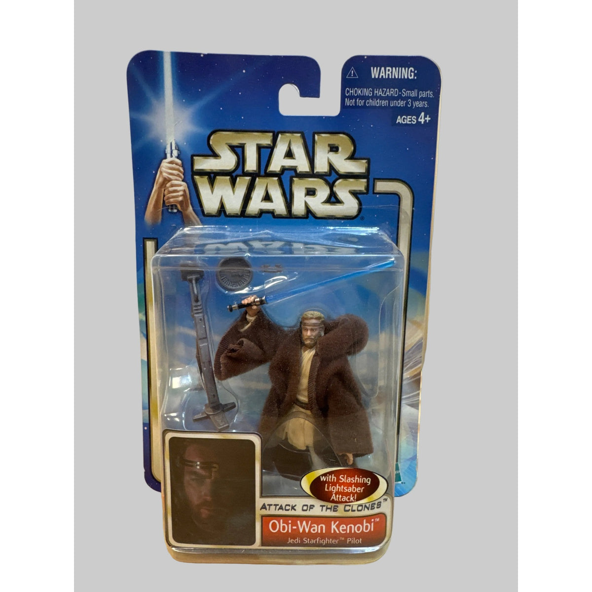 2002 Hasbro Star Wars Saga Obi-Wan Kenobi Jedi Starfighter Pilot 02-36 - front of carded figure and accessories