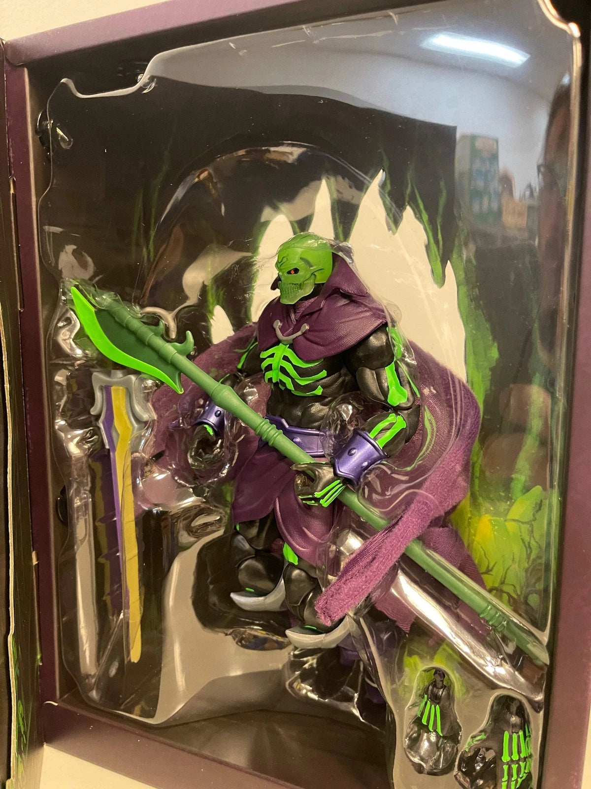 Masters Of The Universe Revelation Scareglow Figure with Original Shipping Box