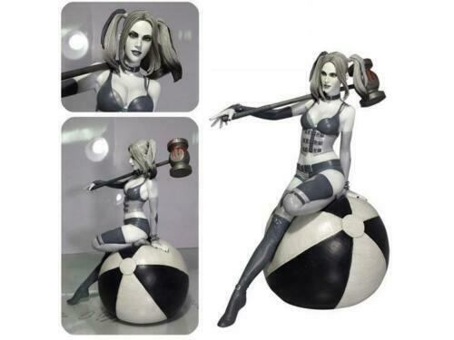 DC Comics Collection Black and White Harley Quinn Resin 1 of 100 Statue